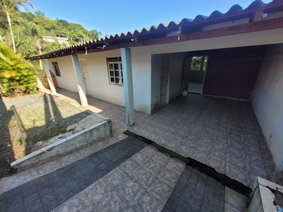 Casa em Tabuleiro, Camboriú/SC de 120m² 2 quartos para locação R$ 2.300,00/mes