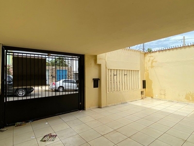 Casa em Vila Independência, Piracicaba/SP de 180m² 3 quartos para locação R$ 2.200,00/mes