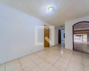 Casa para Aluguel - Jardim Alzira Francon, 2 Quartos, 70 m2