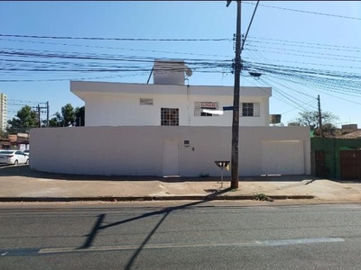 Casa sobrado para aluguel, 4 quartos, 1 suíte, 2 vagas, Jardim América - Goiânia/GO