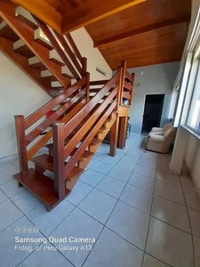 Vendo uma bela Casa Triplex (com mezanino)