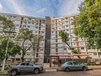 Ótimo apartamento no condomínio jardim américa, bairro santo antônio, desocupado, andar alto, ótima vista, de 2 dormitórios e vaga rotativa. possui sala ampla, 2 dormitórios, banheiro com box de vidro