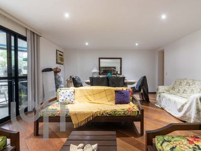Apartamento à venda em Recreio dos Bandeirantes com 150 m², 4 quartos, 4 suítes, 2 vagas