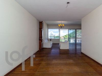 Apartamento à venda em Tijuca com 192 m², 4 quartos, 1 suíte, 2 vagas