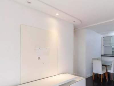 Apartamento à venda em Alto de Pinheiros com 77 m², 3 quartos