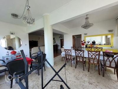 Apartamento à venda em Ipiranga com 218 m², 3 quartos, 1 suíte, 2 vagas