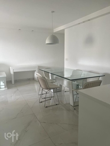 Apartamento à venda em Moema Pássaros com 86 m², 3 quartos, 1 suíte, 2 vagas