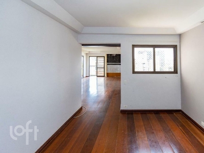 Apartamento à venda em Vila Andrade com 180 m², 4 quartos, 3 suítes, 3 vagas