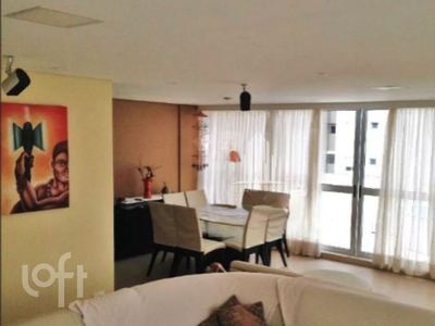 Apartamento à venda em Vila Andrade com 197 m², 3 quartos, 3 suítes, 4 vagas