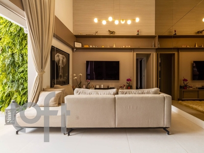Apartamento à venda em Vila Andrade com 234 m², 4 quartos, 2 suítes, 2 vagas