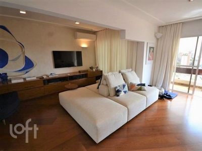 Apartamento à venda em Vila Nova Conceição com 261 m², 4 quartos, 2 suítes, 3 vagas