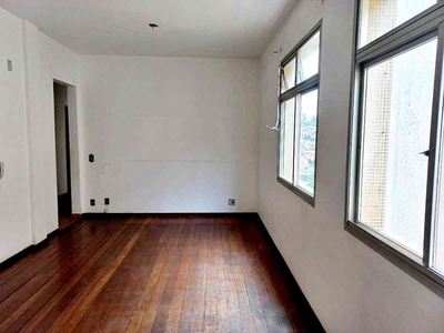 Apartamento com 3 quartos à venda no bairro Santa Lúcia, 140m²