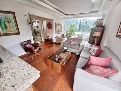 Apartamento com 3 quartos à venda no bairro Santo Antônio, 130m²