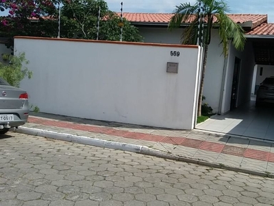 Casa em Espinheiros, Itajaí/SC de 75m² 2 quartos para locação R$ 2.400,00/mes