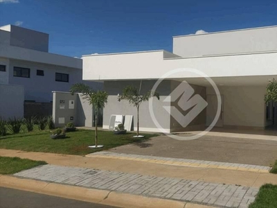 Cond. horizontal casa com 3 quartos à venda, 331.0m²