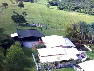 Fazenda com 6 quartos à venda no bairro Esplanada, 220000m²