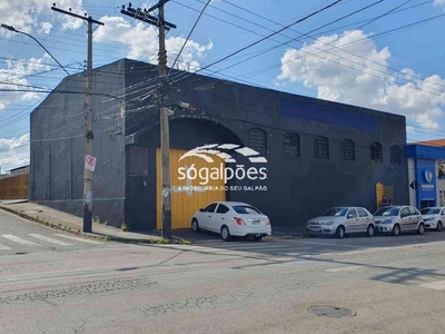 Galpão para alugar no bairro Industrial, 420m²