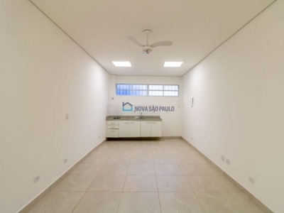 Studio semi mobiliado em campos elíseos próximo de metrô e comércios