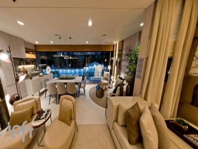 Apartamento à venda em Campo Belo com 143 m², 4 quartos, 2 vagas
