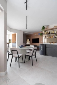 Apartamento à venda em Vila Andrade com 116 m², 3 quartos, 2 suítes, 3 vagas