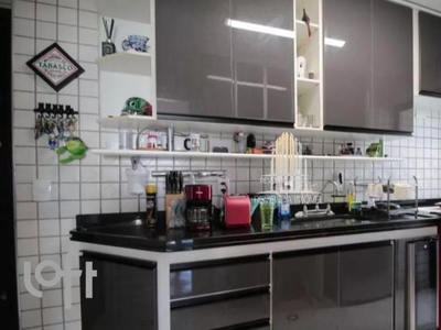 Apartamento à venda em Vila Romana com 95 m², 2 quartos, 1 suíte, 2 vagas