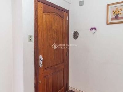 Apartamento com 3 quartos à venda na avenida independência, 802, independência, porto alegre, 106 m2 por r$ 499.000