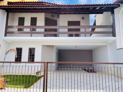 Casa em condomínio fechado com 3 quartos para alugar na avenida gessy lever, 915, lenheiro, valinhos, 215 m2 por r$ 8.000