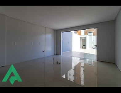 Apartamento no Bairro Vila Nova em Blumenau com 2 Dormitórios (1 suíte) e 77 m²