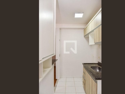 Apartamento com 2 Quartos e 2 banheiros para Alugar, 51 m² por R$ 1.100/Mês