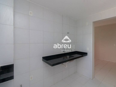 Apartamento com 2 Quartos e 2 banheiros para Alugar, 60 m² por R$ 800/Mês