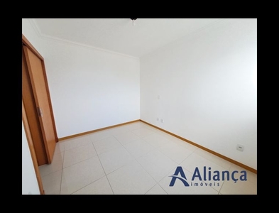 Apartamento no Bairro Velha em Blumenau com 3 Dormitórios (1 suíte)