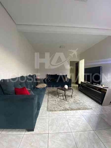 Casa com 3 quartos à venda no bairro Setor Garavelo, 443m²