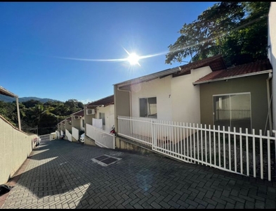 Casa no Bairro Salto Weissbach em Blumenau com 2 Dormitórios e 50 m²