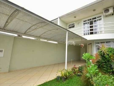 Casa para venda em Barreirinha de 133.00m² com 3 Quartos, 1 Suite e 2 Garagens