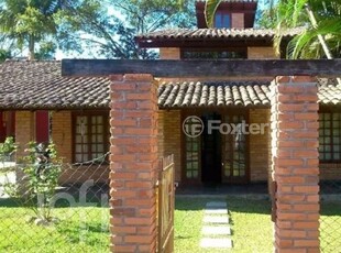 Casa 4 dorms à venda Avenida das Mangueiras, Lagoa da Conceição - Florianópolis