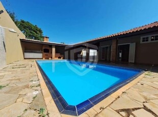 Casa residencial samambaia | 3 quartos | 1 suite | 4 vagas | piscina |