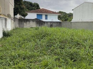 Último terreno plano 595m² no condomínio vilarejo. não perca!