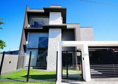 Casa Alto Padrão, 5 Quartos, Piscina a 100m do Mar