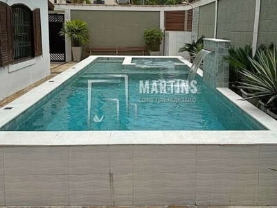 A venda casa terrea com piscina 4 dormitórios 240m² astúrias