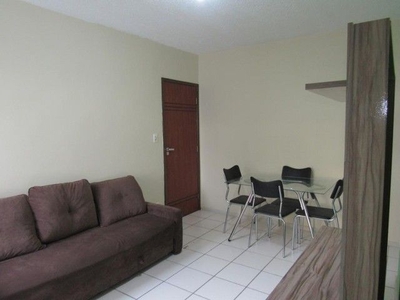 Apartamento com 2 dormitórios para alugar, 50 m² por R$ 700,00/mês - Nova Brasília - Salva