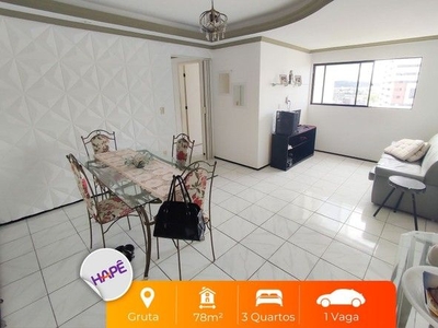 Apartamento para venda tem 74 metros quadrados com 3 quartos em Ponta Verde - Maceió - AL