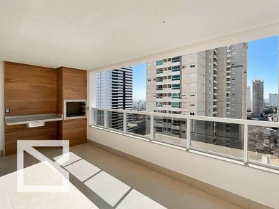 Apartamento com 3 quartos à venda, 155.0m²