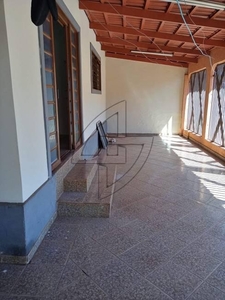 Casa com 1 quarto à venda, 301.0m²