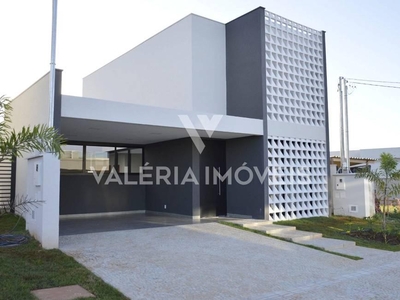 Casa com 2 quartos à venda, 300.0m²