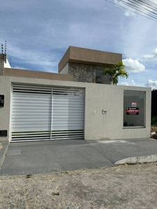 Casa com 3 Quartos e 2 banheiros à Venda, 103 m² por R$ 260.076