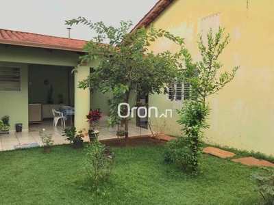 Casa com 4 quartos à venda, 420.0m²