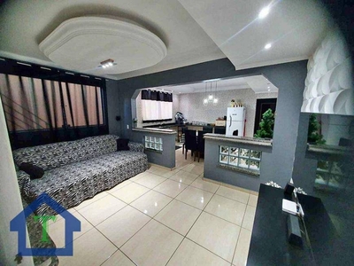 Casa de Condomínio com 3 Quartos e 3 banheiros à Venda, 300 m² por R$ 583.000