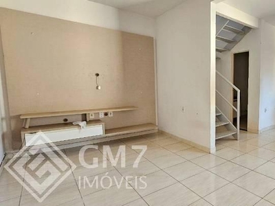 Sobrado com 3 quartos à venda, 300.0m²