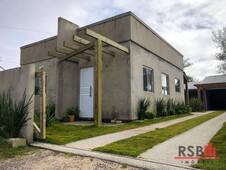 Casa à venda no bairro Janaina em Balneário Gaivota