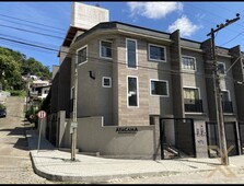 Casa no Bairro Vila Nova em Blumenau com 2 Dormitórios (2 suítes) e 144 m²